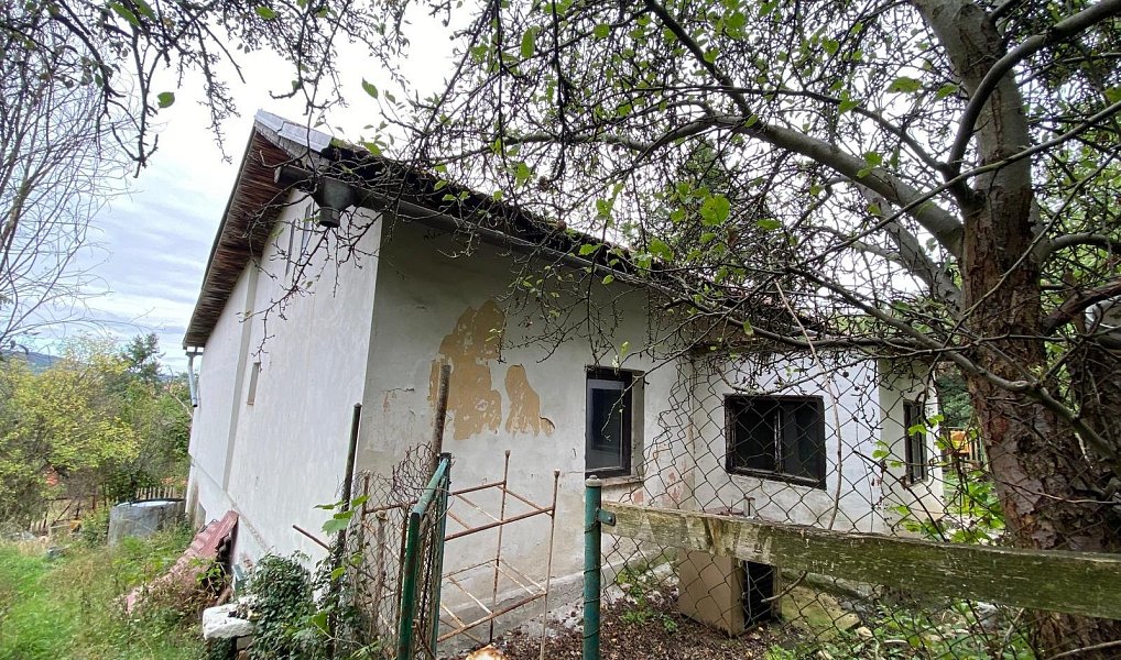 Prodej domu 200 m² s pozemkem 3 609 m², Lubenec – náhled fotky 7