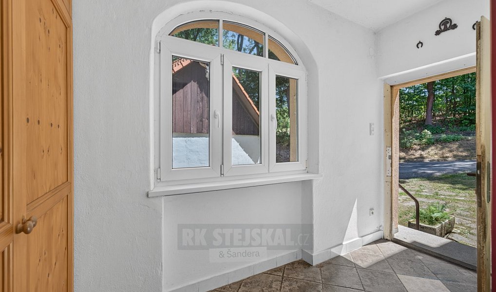 Prodej domu 339 m² s pozemkem 9 216 m², Mirkovice – náhled fotky 9