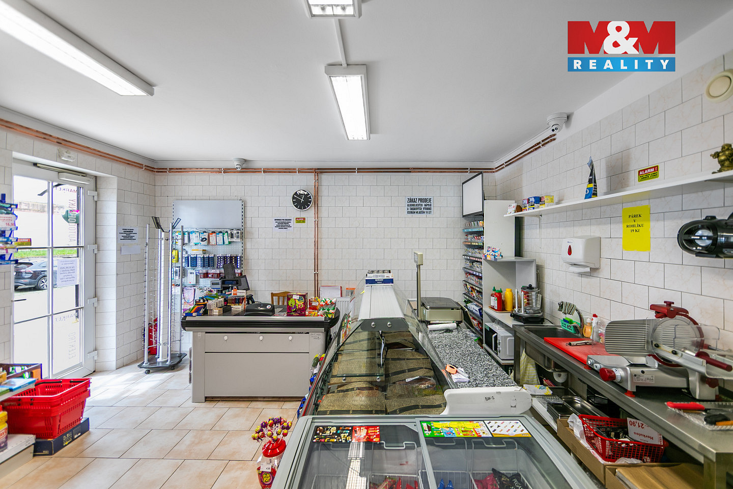 Pronájem obchodních prostor 85 m² — photo 2