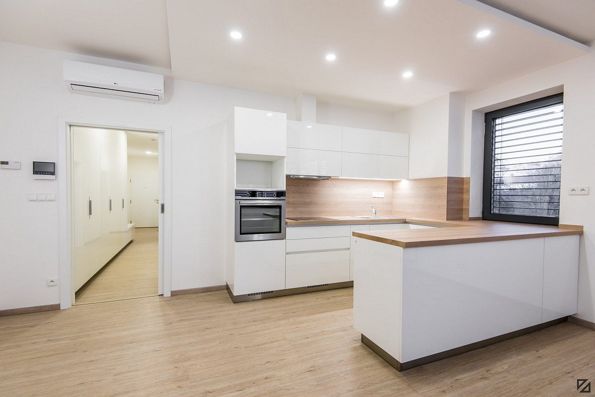 Pronájem bytu 3+kk 69 m² — photo 3