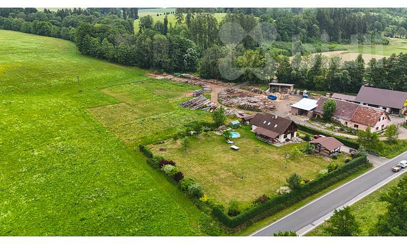 Prodej stavebního pozemku 1 285 m²