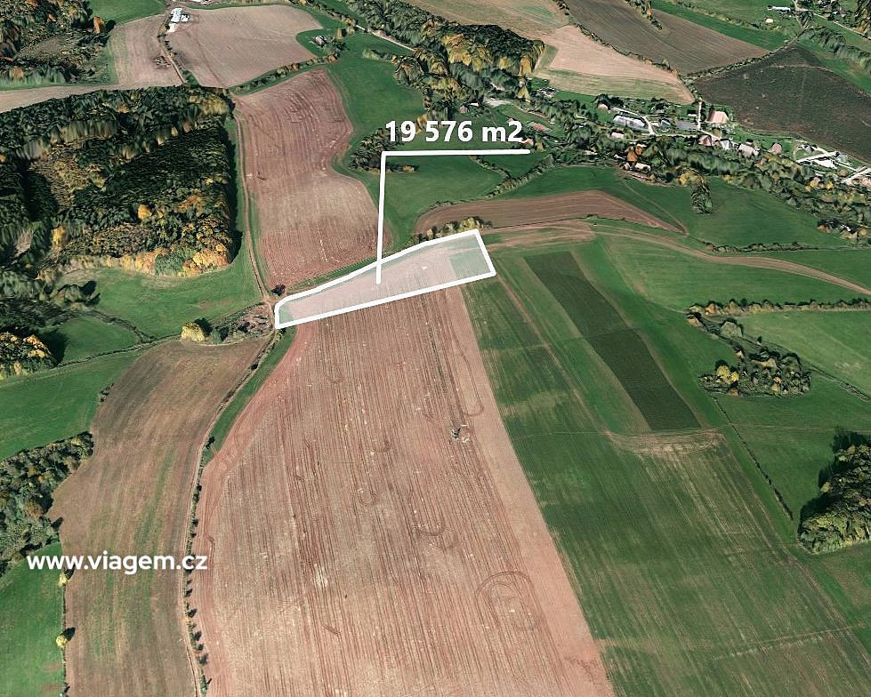 Prodej pole 5 872 m² – fotografie 2
