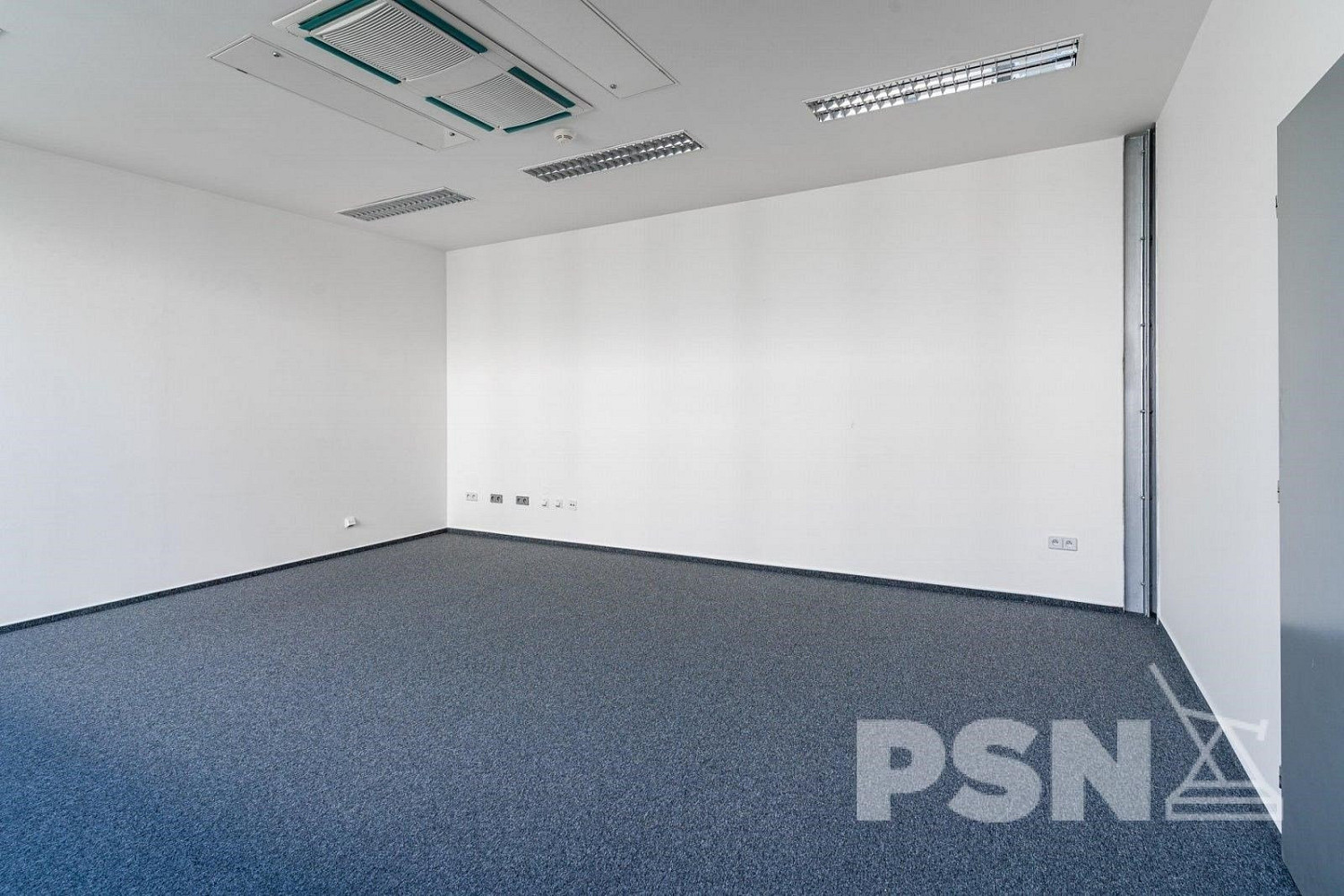 Pronájem kanceláře 25 m² — photo 4