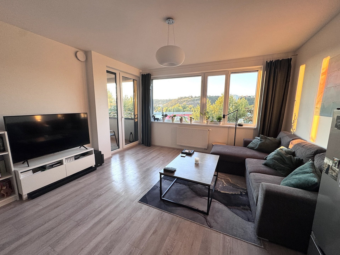 Pronájem bytu 2+kk 43 m² – fotografie 3