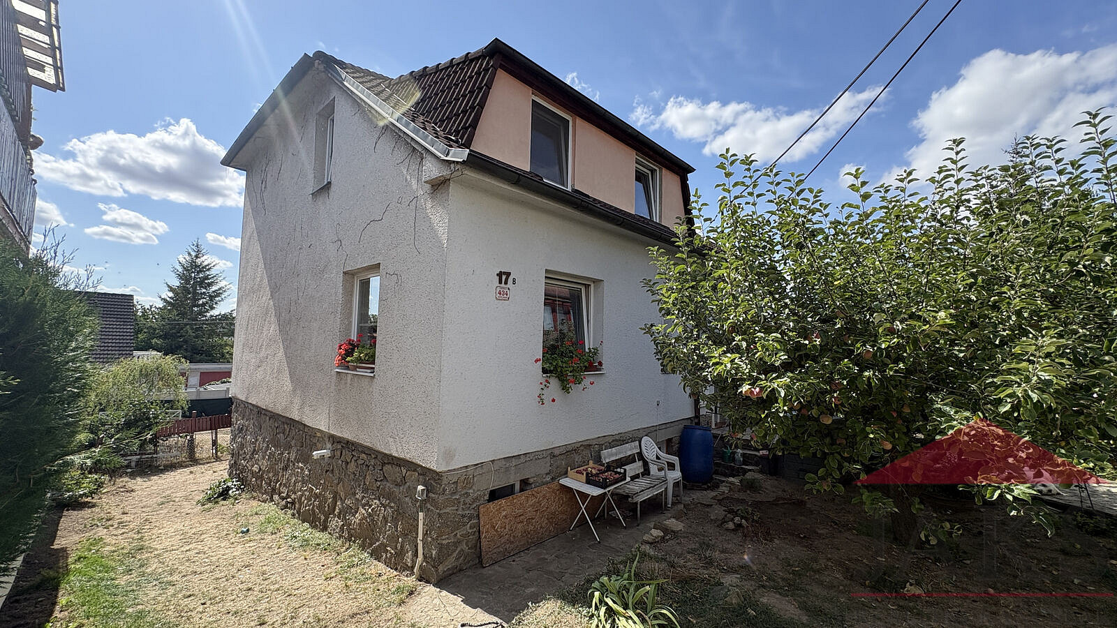 Prodej domu 163 m² s pozemkem 372 m² – fotografie 2