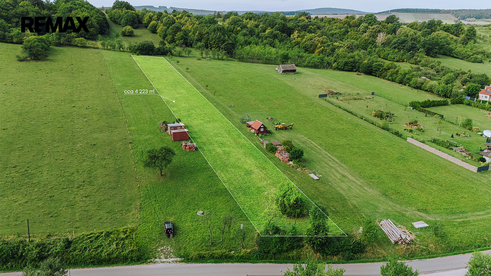 Prodej stavebního pozemku 27 157 m² – fotografie 2
