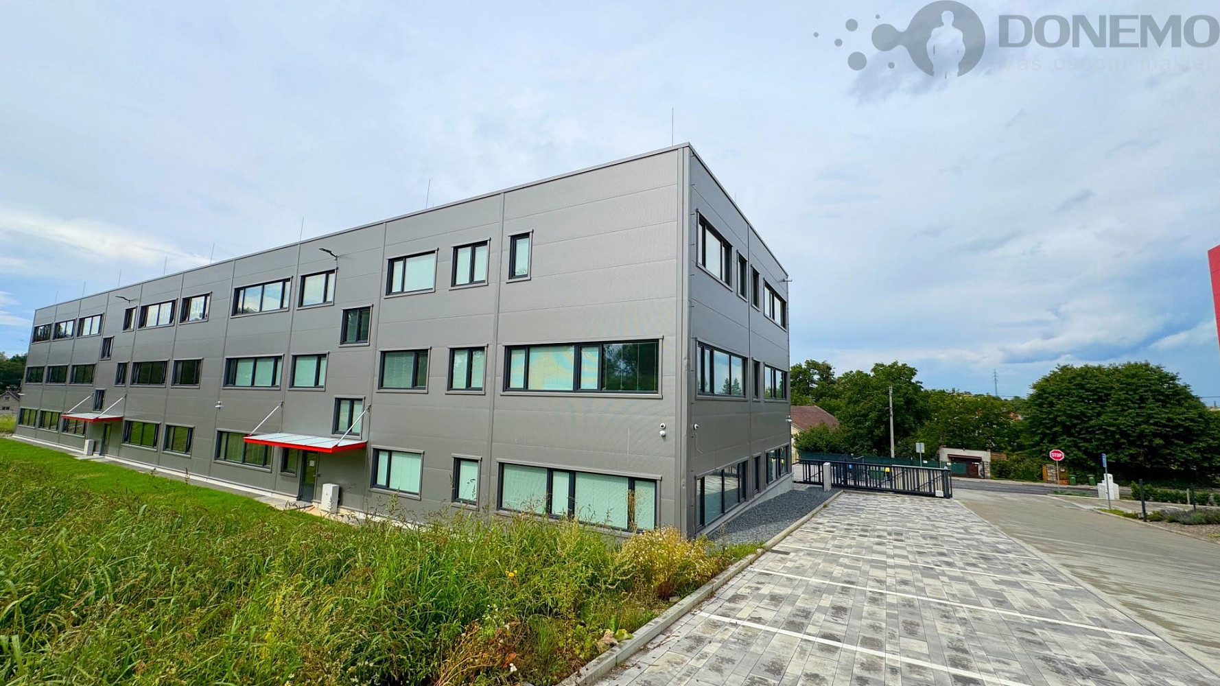Pronájem kanceláře 135 m² — photo 3