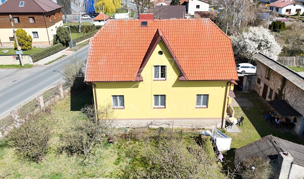 Prodej domu 240 m² s pozemkem 1 084 m², Dřísy – náhled fotky 2