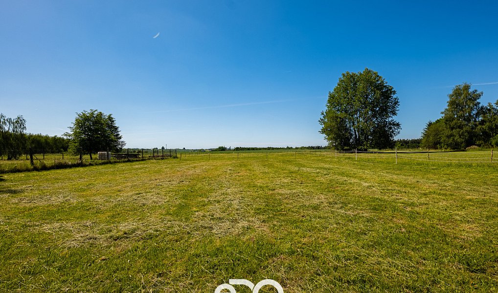 Prodej stavebního pozemku 1 469 m², Roudná – náhled fotky 10