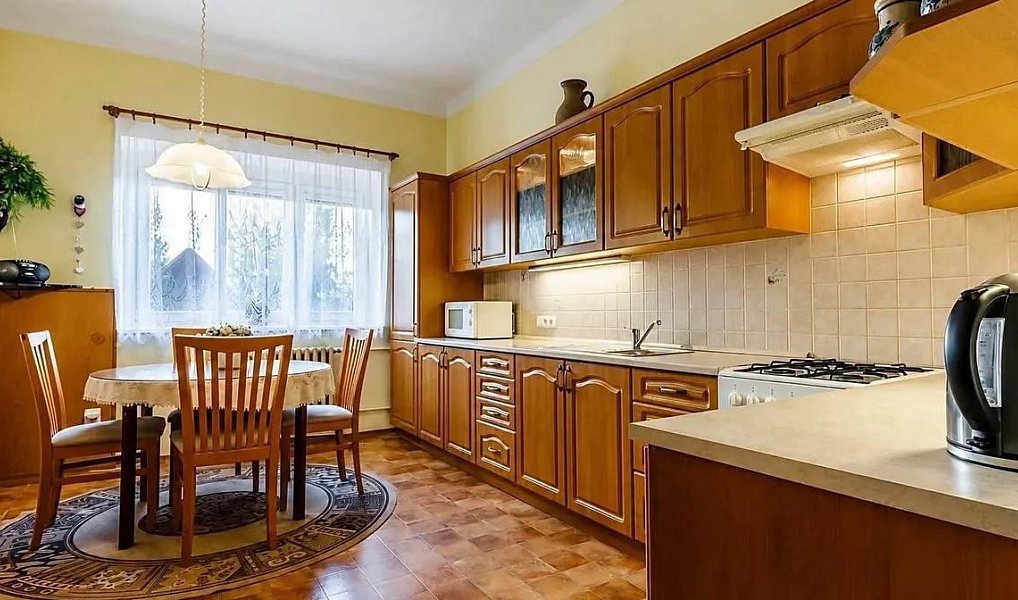 Pronájem domu 1 300 m² s pozemkem 1 022 m², Praha – náhled fotky 19