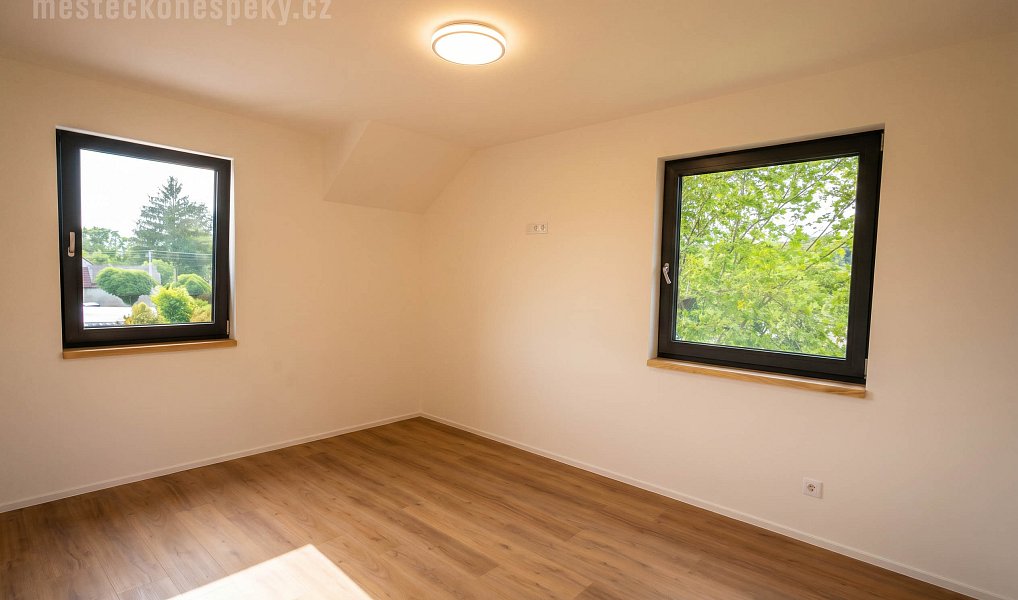 Prodej domu 118 m² s pozemkem 324 m², Nespeky – náhled fotky 9