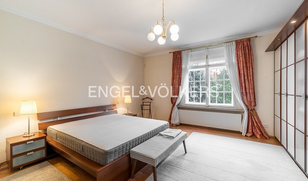 Pronájem bytu 4+1 150 m², Praha – náhled fotky 7
