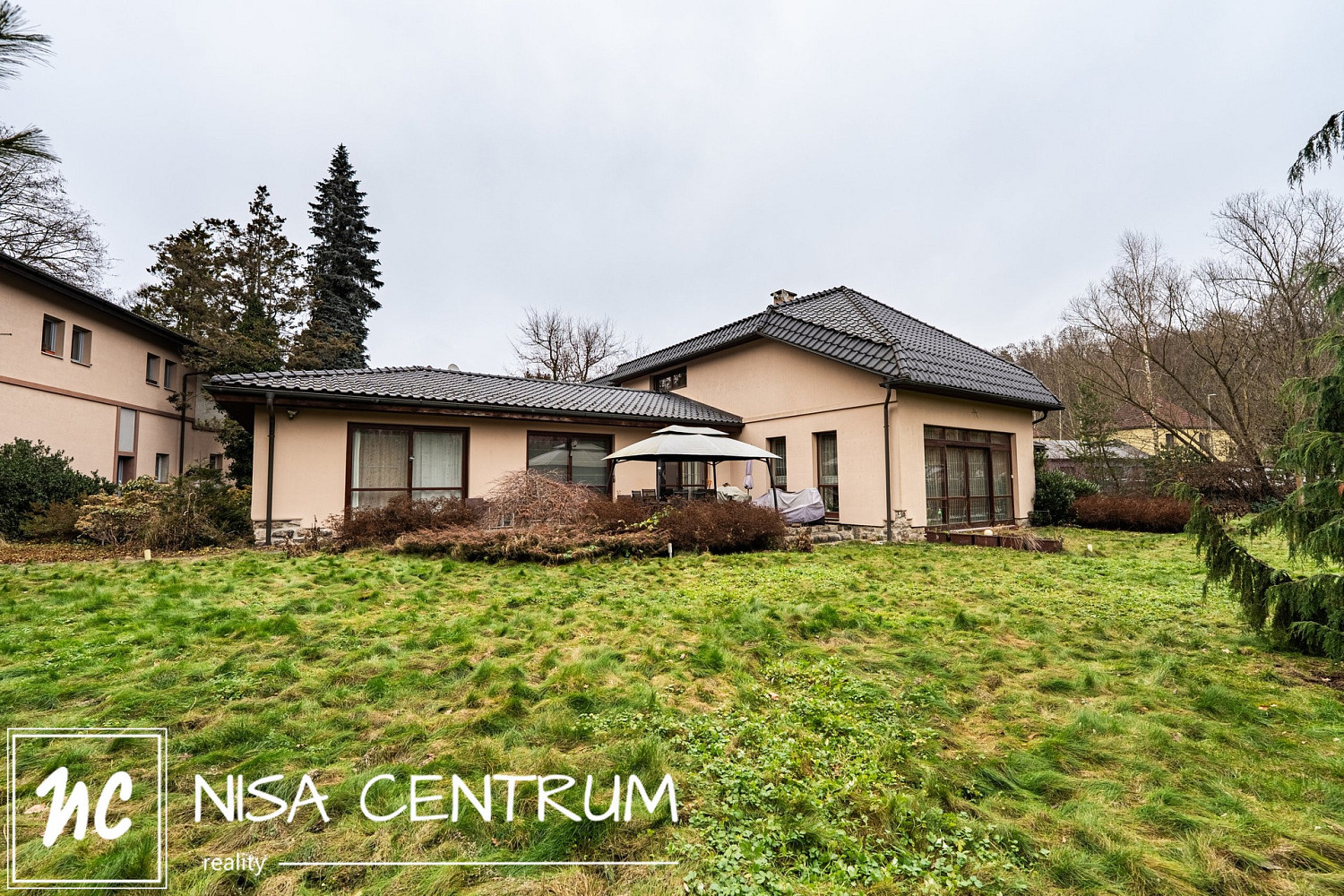 Prodej domu 430 m² s pozemkem 5 199 m²