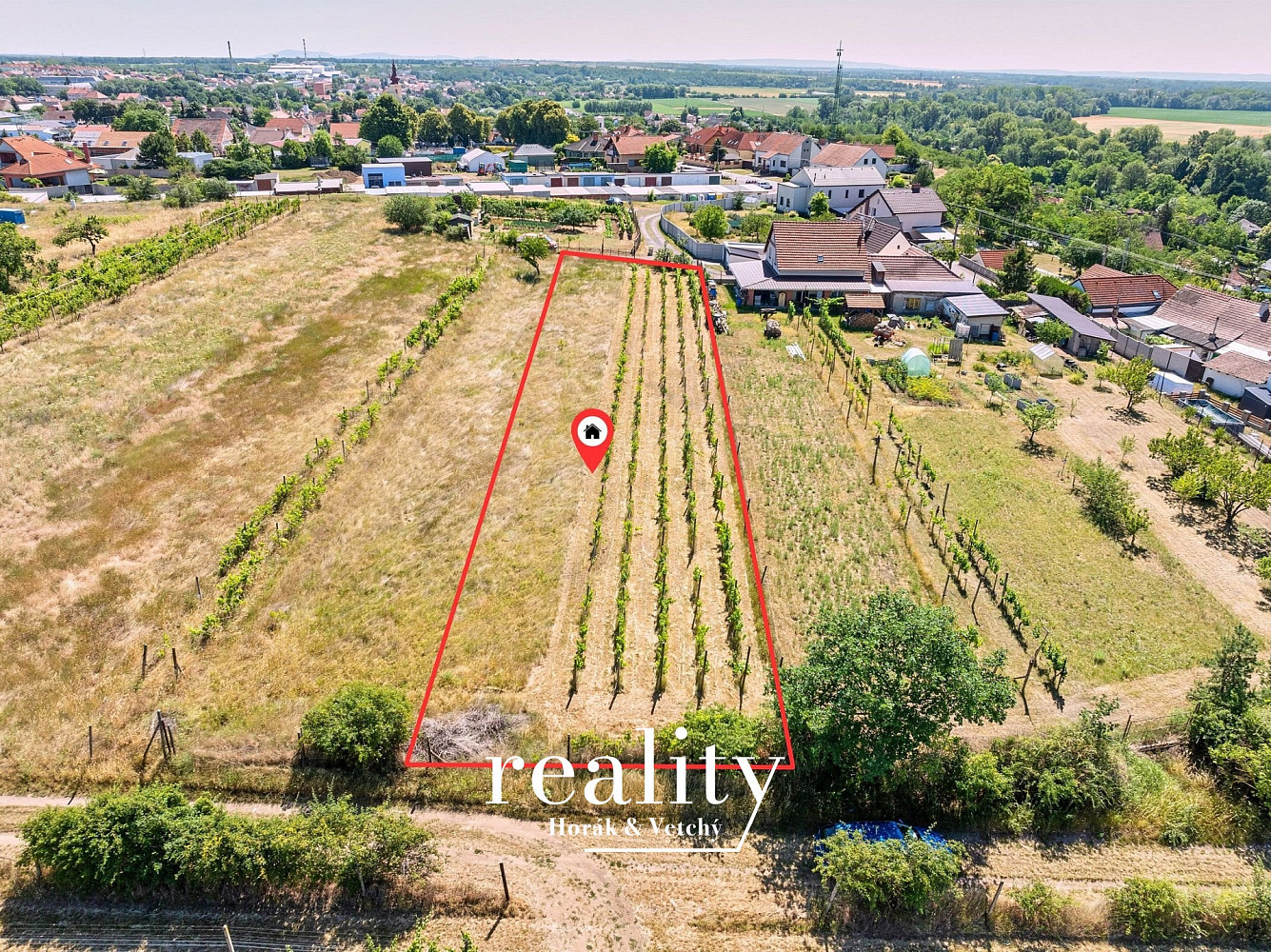 Prodej stavebního pozemku 1 212 m²