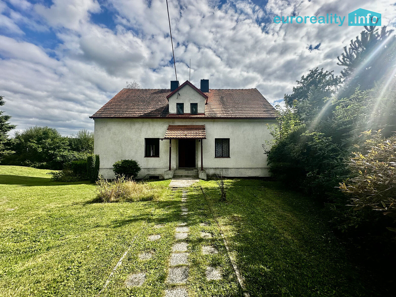 Prodej domu 250 m² s pozemkem 1 993 m²