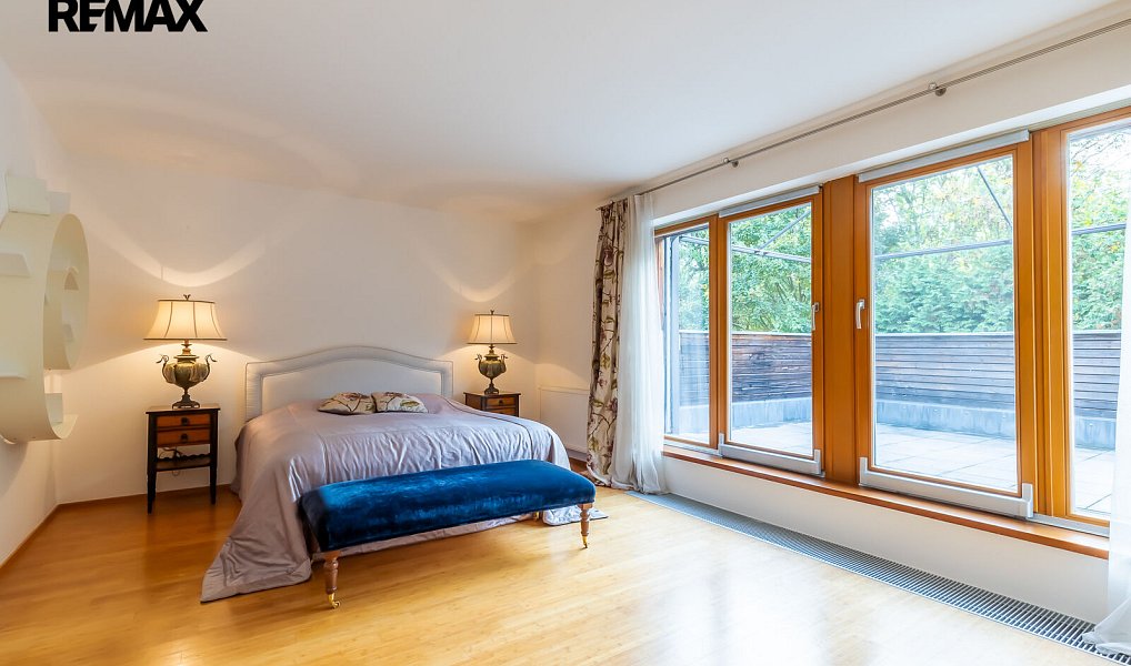 Prodej domu 306 m² s pozemkem 418 m², Praha – náhled fotky 15