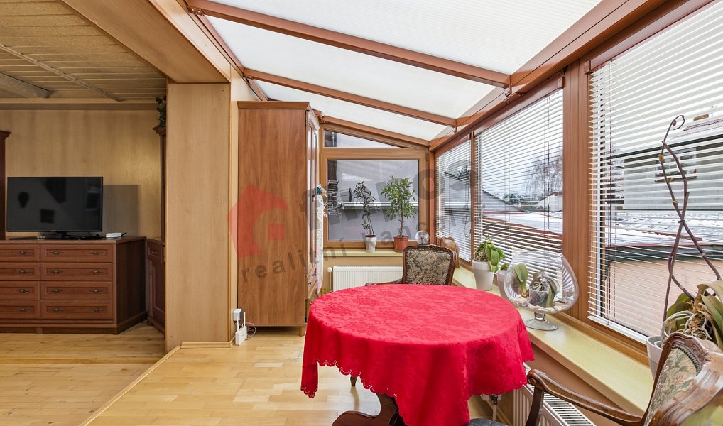 Prodej domu 165 m² s pozemkem 246 m², Šípy – náhled fotky 8