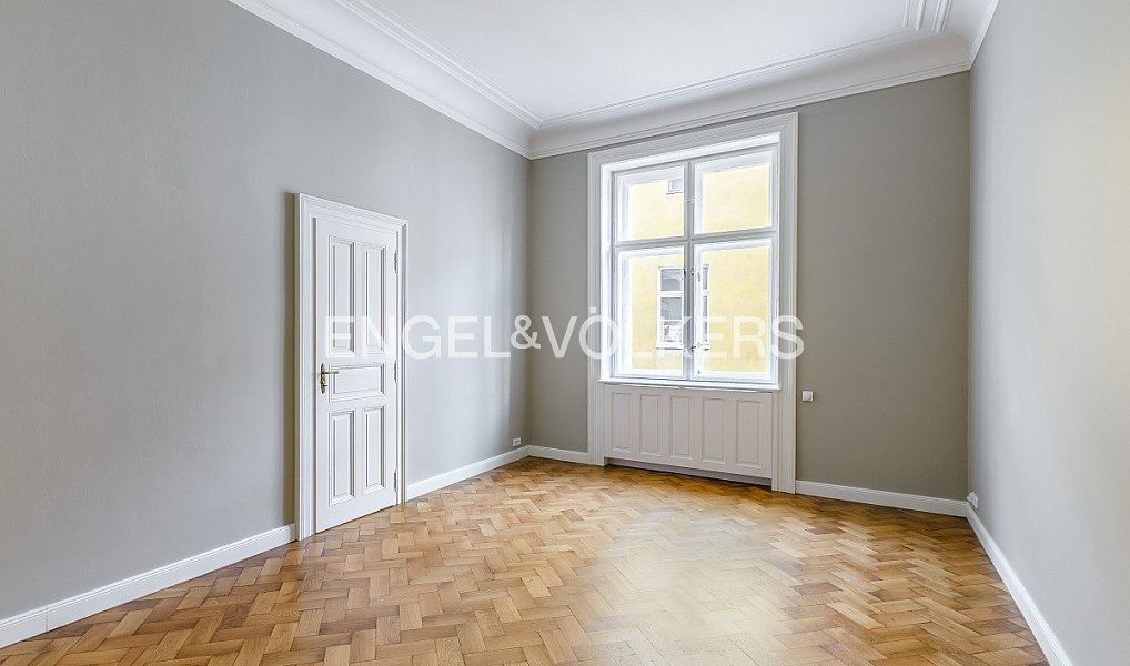 Pronájem bytu 6+kk 285 m², Praha – náhled fotky 9