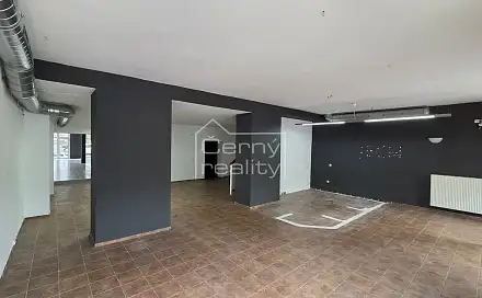 Pronájem obchodních prostor 350 m², Smetanovo náměstí, Pardubice - Zelené Předměstí