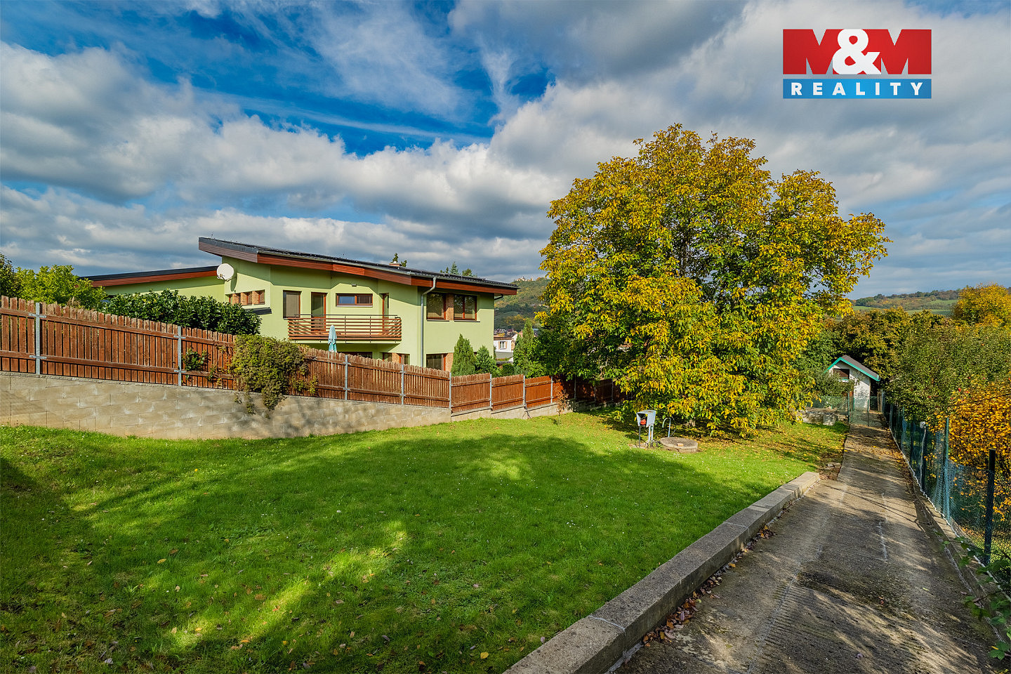 Prodej stavebního pozemku 729 m² – fotografie 2