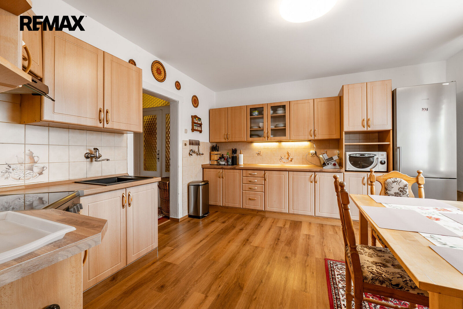 Prodej domu 328 m² s pozemkem 758 m² – fotografie 3