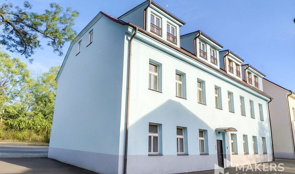 Prodej kanceláře 650 m², Praha – náhled fotky 3