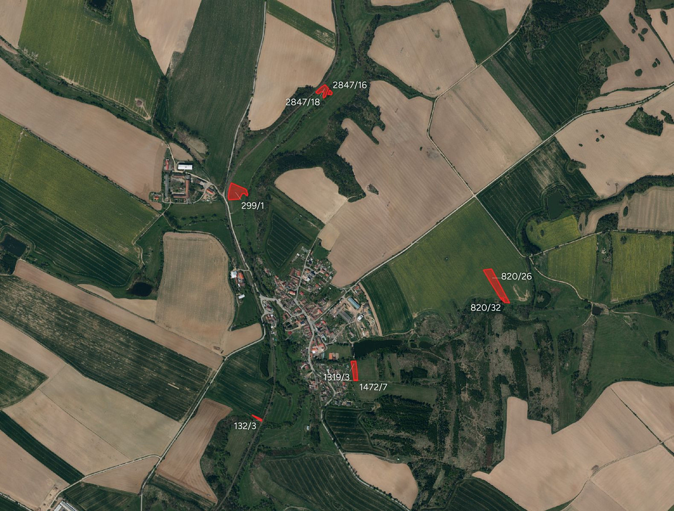 Prodej pole 12 593 m²