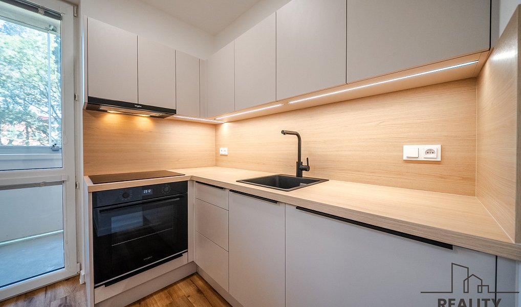 Prodej bytu 1+kk 28 m², Ostrava – náhled fotky 3