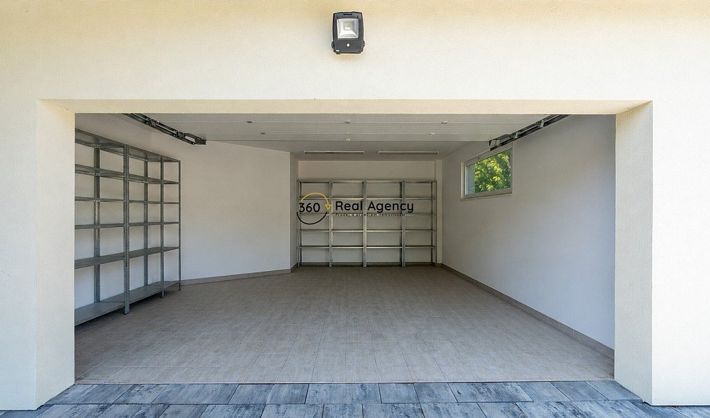 Prodej domu 214 m² s pozemkem 1 240 m², Trnová – náhled fotky 4