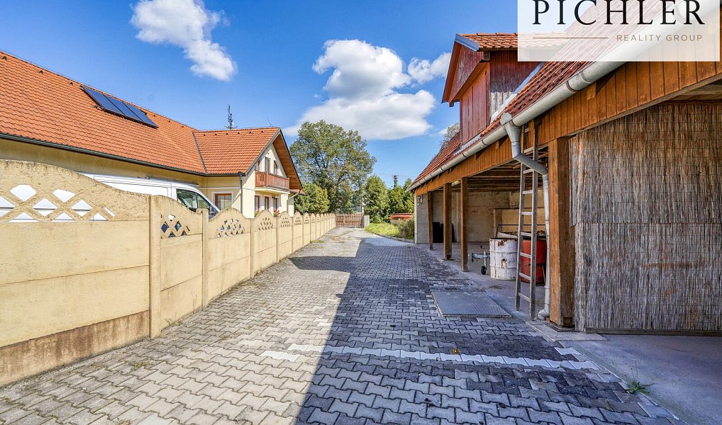 Prodej domu 320 m² s pozemkem 1 660 m², Tymákov – náhled fotky 53