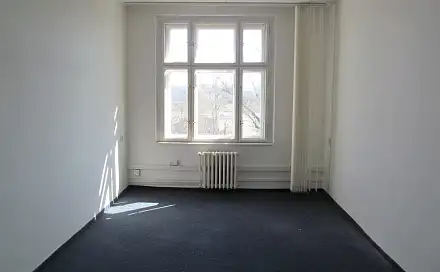 Pronájem kanceláře 20 m², Jablonského, Praha 7
