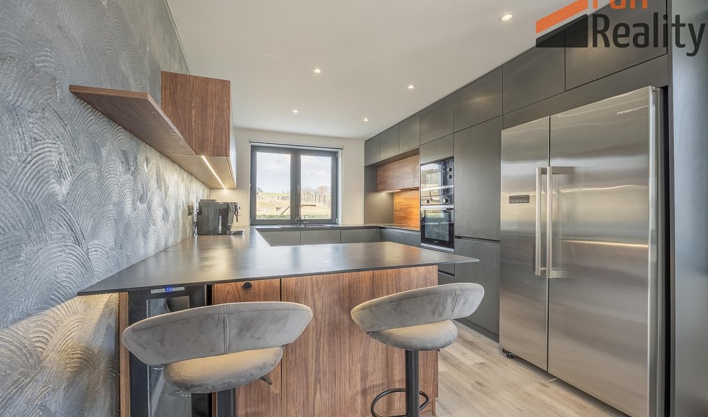 Prodej domu 210 m² s pozemkem 3 132 m², Štěchovice – náhled fotky 4