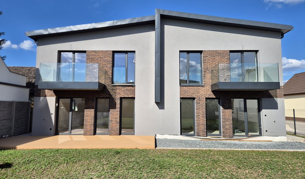 Prodej domu 111 m² s pozemkem 350 m², Průhonice – náhled fotky 2