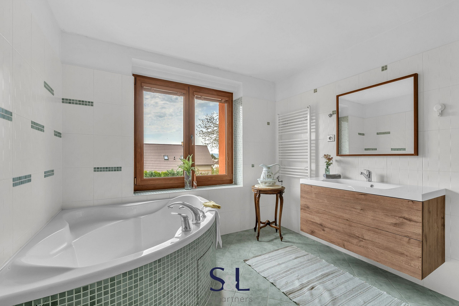 Prodej domu 245 m² s pozemkem 973 m² – pohled 4