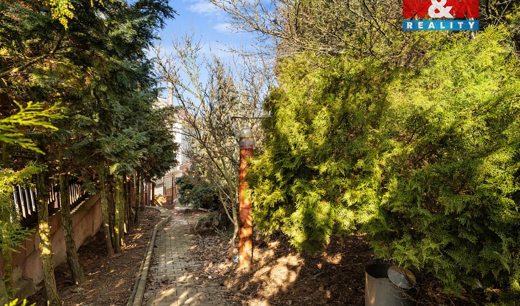 Prodej domu 280 m² s pozemkem 1 065 m², Vodochody – náhled fotky 30