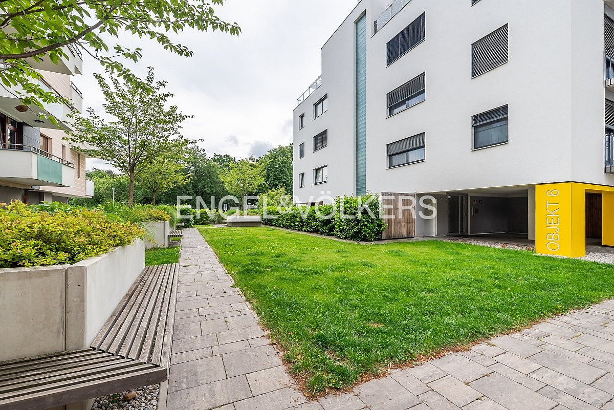 Pronájem bytu 3+kk 97 m² — photo 4