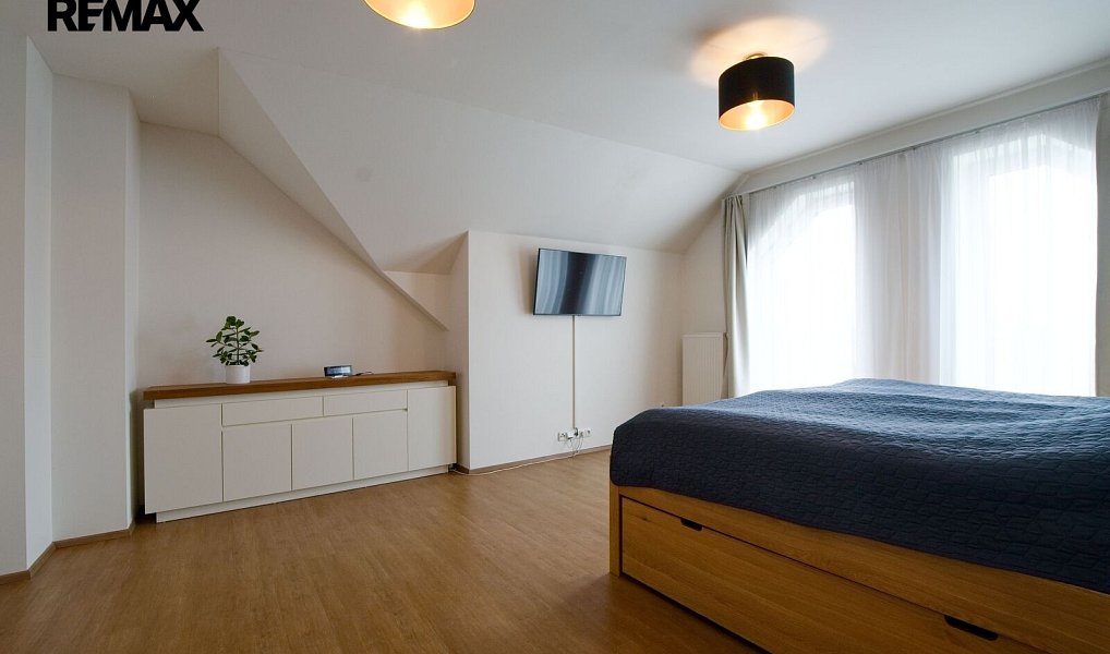 Prodej domu 177 m² s pozemkem 1 201 m², Kostelní Hlavno – náhled fotky 14