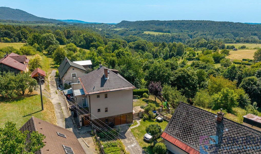 Prodej domu 243 m² s pozemkem 1 440 m², Koberovy – náhled fotky 22