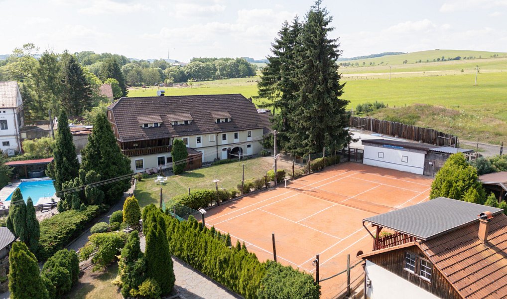 Prodej domu 478 m² s pozemkem 4 241 m², Verneřice – náhled fotky 53