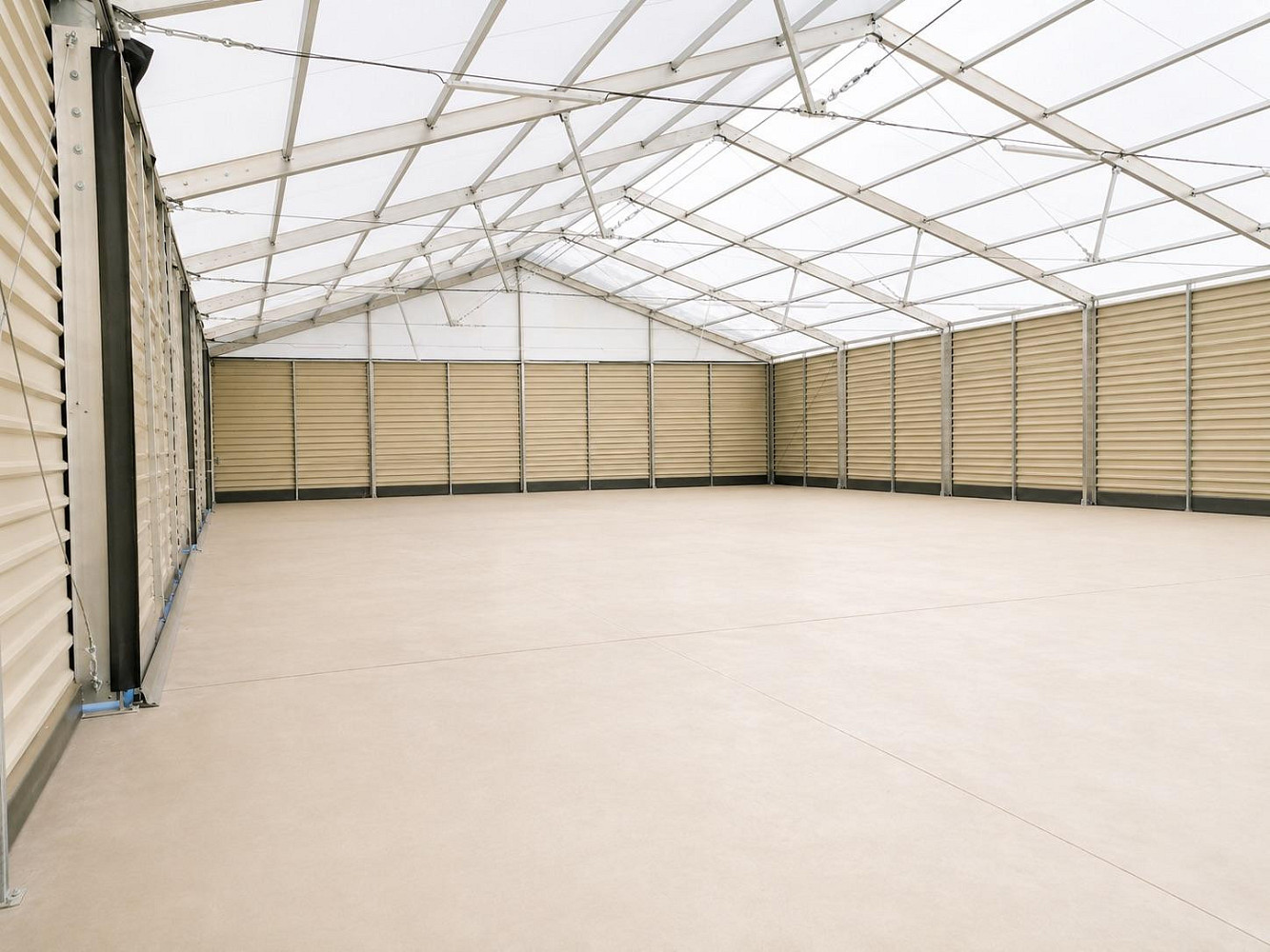 Pronájem skladovacích prostor 200 m² – pohled 2