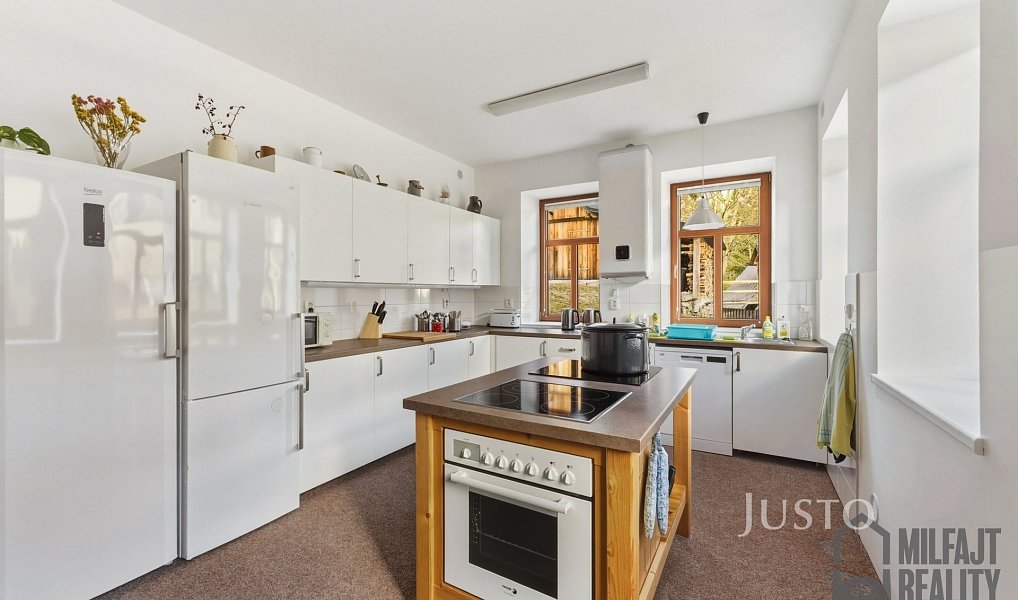 Prodej ubytovacího objektu 430 m², Josefův Důl – náhled fotky 9