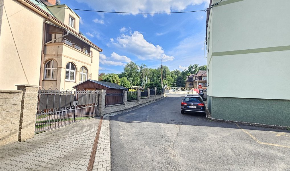 Prodej domu 310 m² s pozemkem 878 m², Jílové – náhled fotky 13