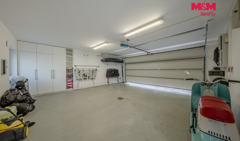 Pronájem domu 276 m² s pozemkem 3 217 m², Mostkovice – náhled fotky 24