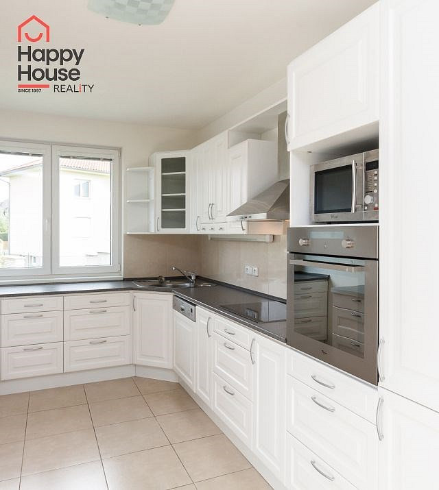 Pronájem domu 334 m² s pozemkem 950 m² – pohled 3