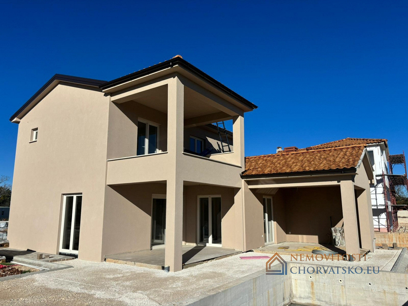 Prodej domu 170 m² s pozemkem 567 m² - Bild 2