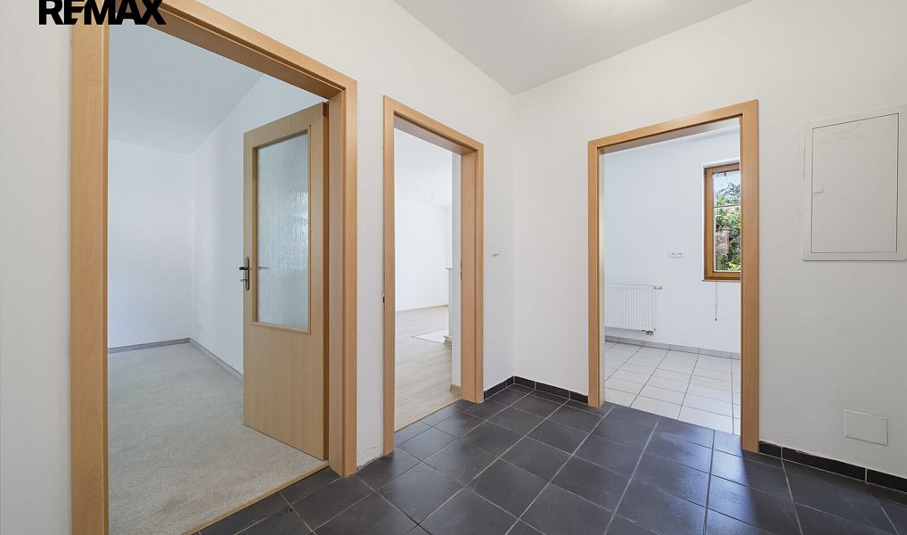 Prodej domu 120 m² s pozemkem 449 m², Karlovy Vary – náhled fotky 9