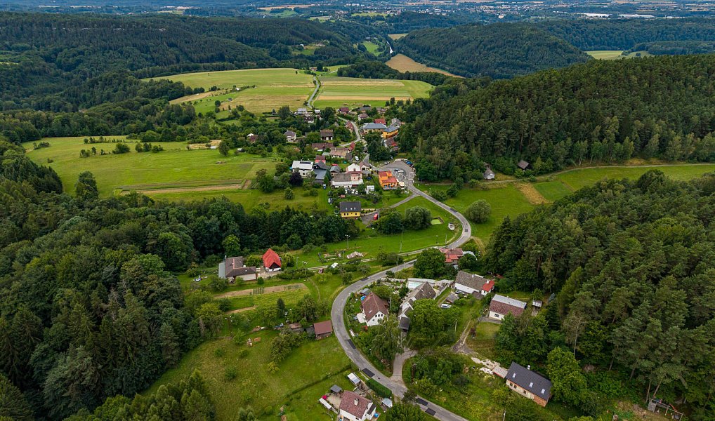 Prodej domu 159 m² s pozemkem 1 000 m², Koberovy – náhled fotky 3