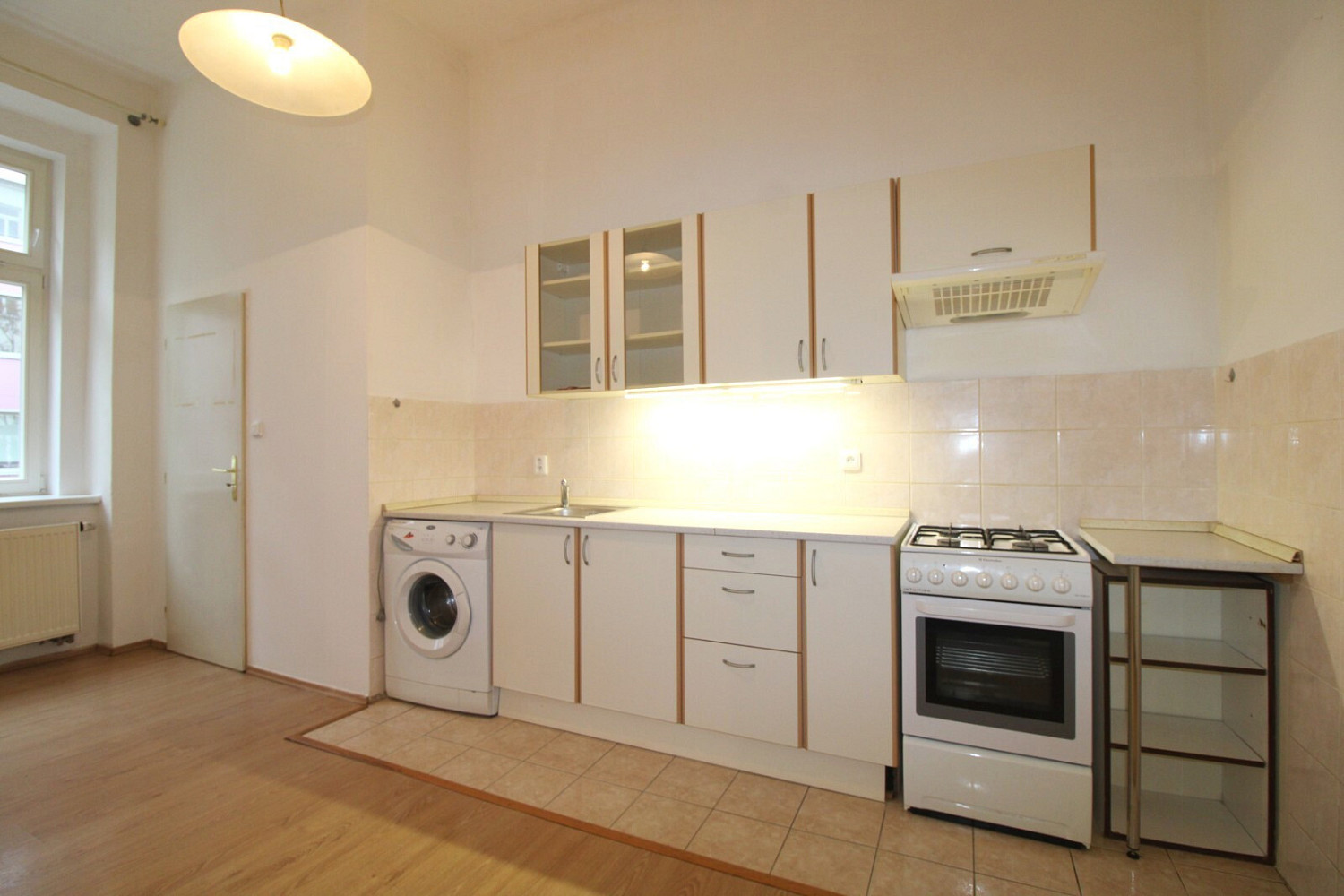 Pronájem bytu 1+1 39 m² – fotografie 2