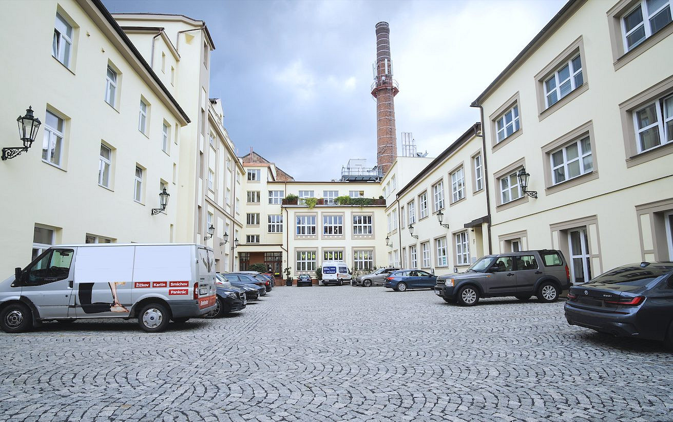 Pronájem skladovacích prostor 100 m²