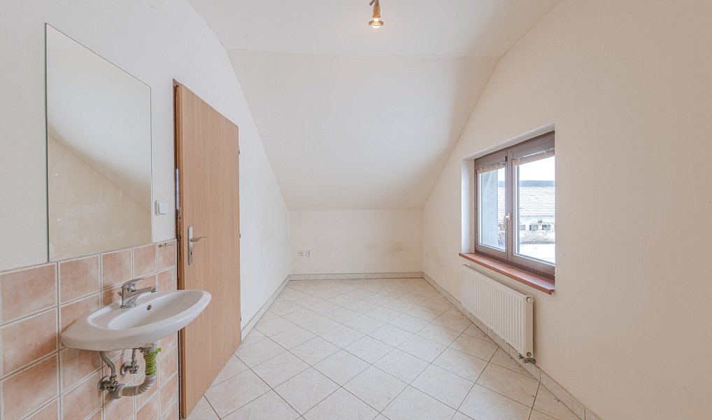 Prodej zemědělského objektu 398 m², Rosice – náhled fotky 14